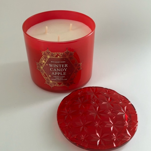 🎄BATH & BODY WORKS WINTER CANDY APPLE 3 -WICK SCENTED CANDLE 🕯️NWT‼️ - Picture 2 of 9
